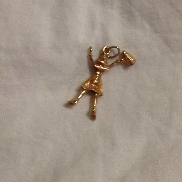CHEERLEADER SOLID 14 CARAT 3 DIMENTIONAL CHARM - Picture 7 of 8